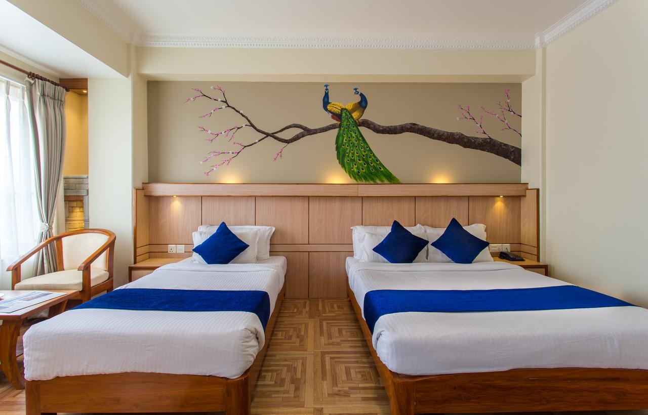 Hotel White Pearl Pokhara Exterior photo