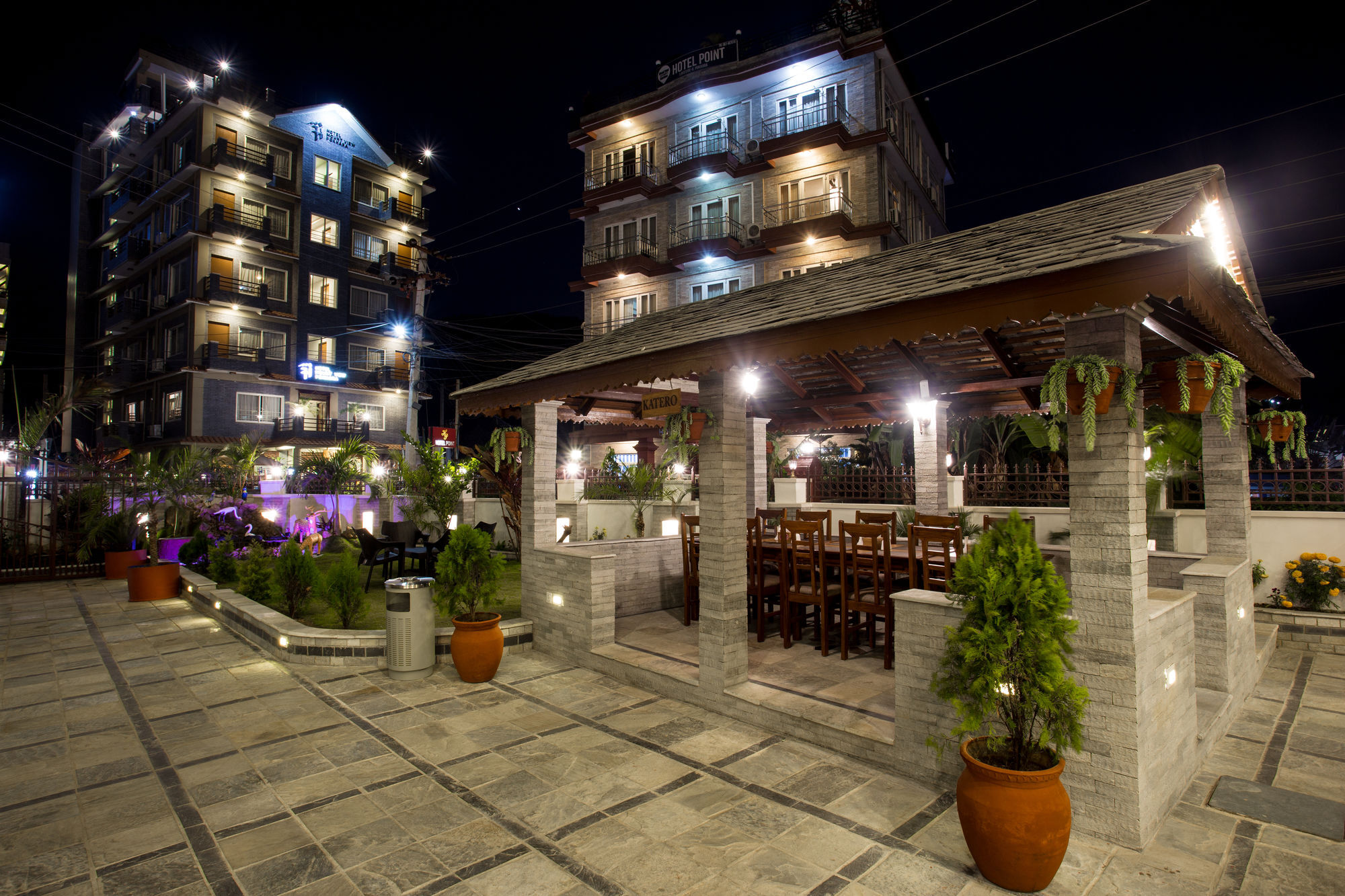 Hotel White Pearl Pokhara Exterior photo