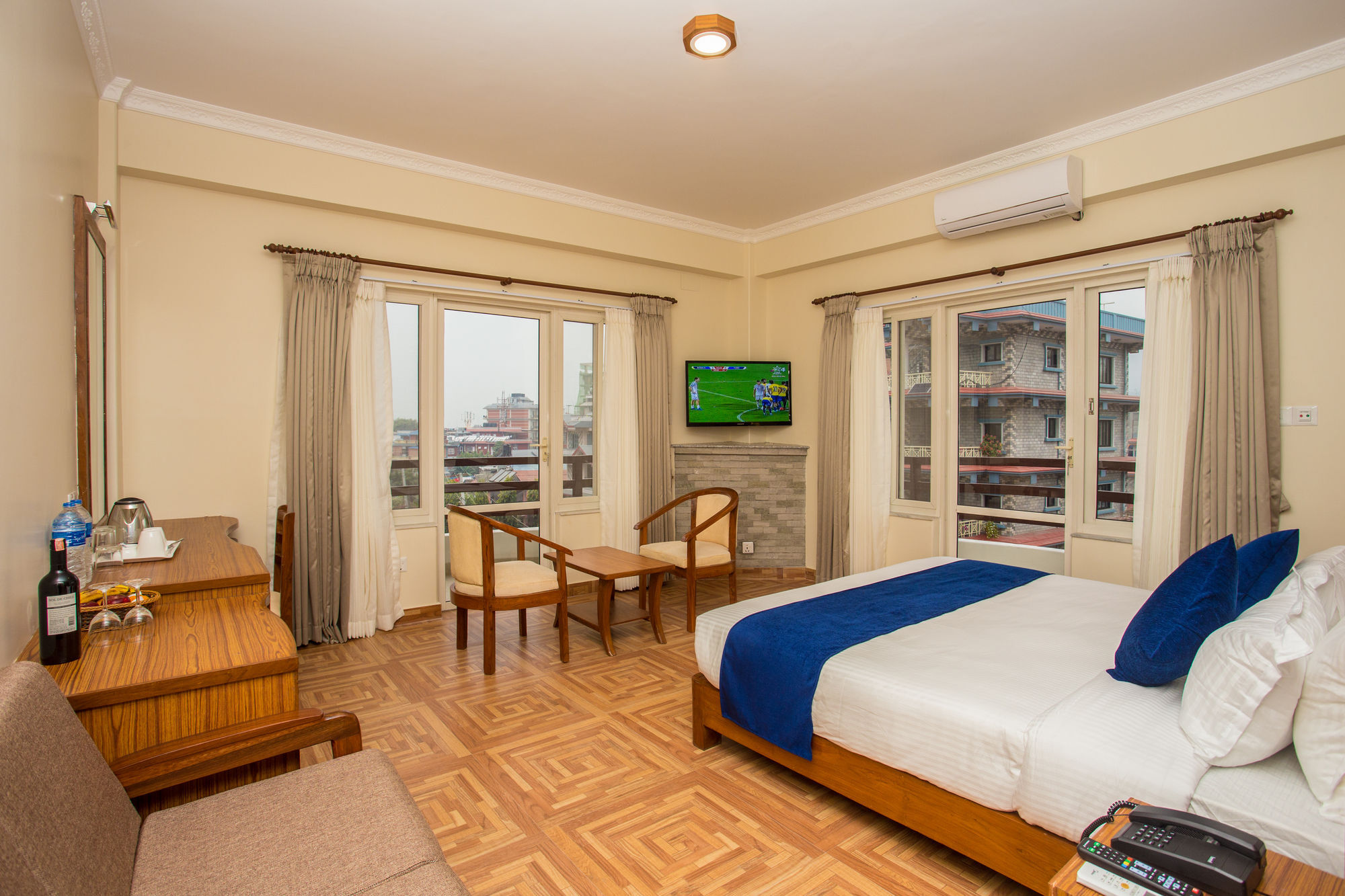 Hotel White Pearl Pokhara Exterior photo