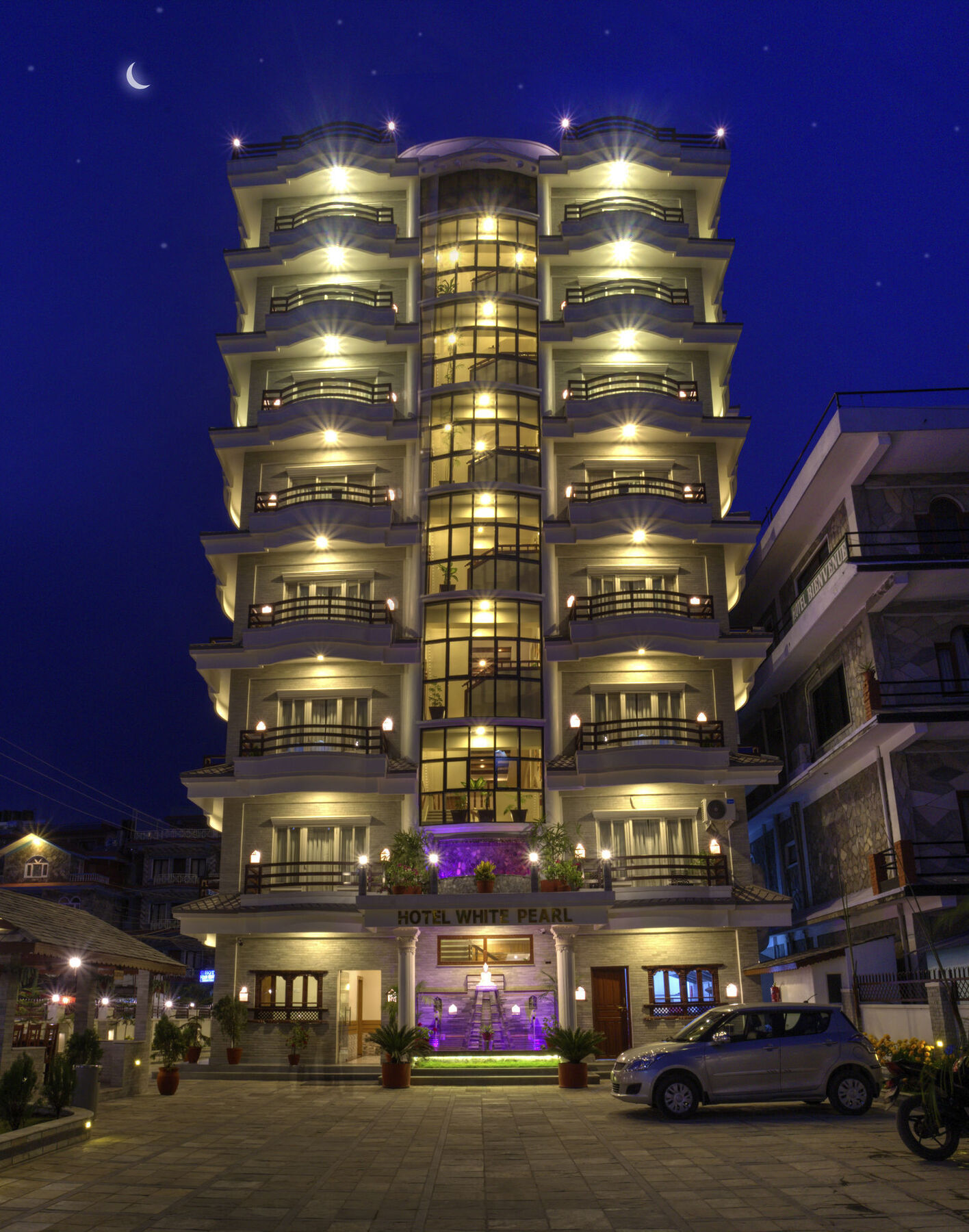 Hotel White Pearl Pokhara Exterior photo